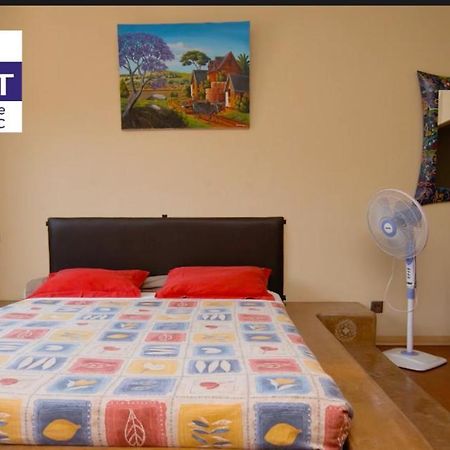 Hotel Midi Minuit Antananarywa Zewnętrze zdjęcie