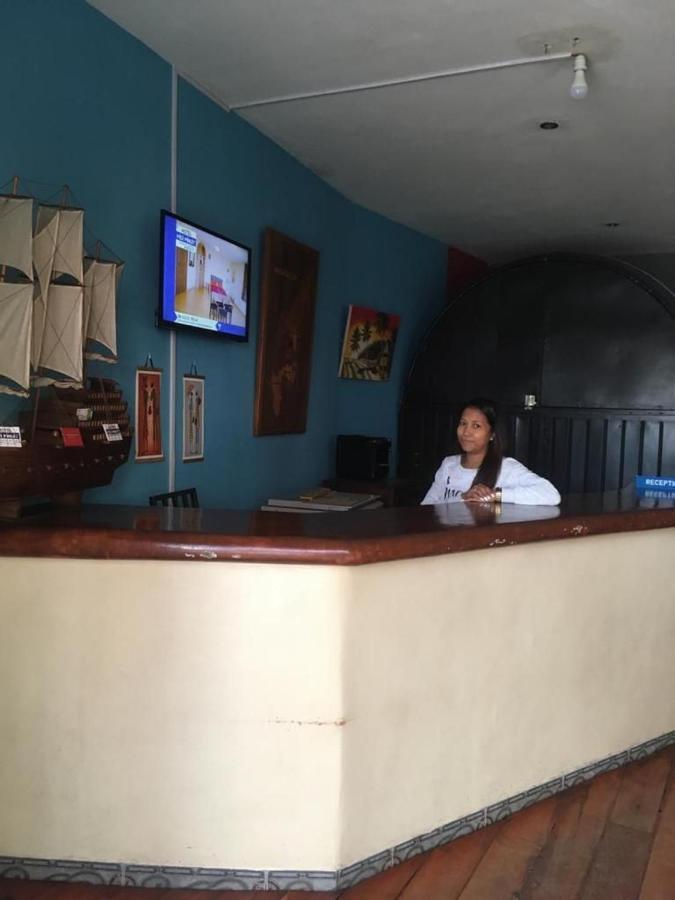 Hotel Midi Minuit Antananarywa Zewnętrze zdjęcie